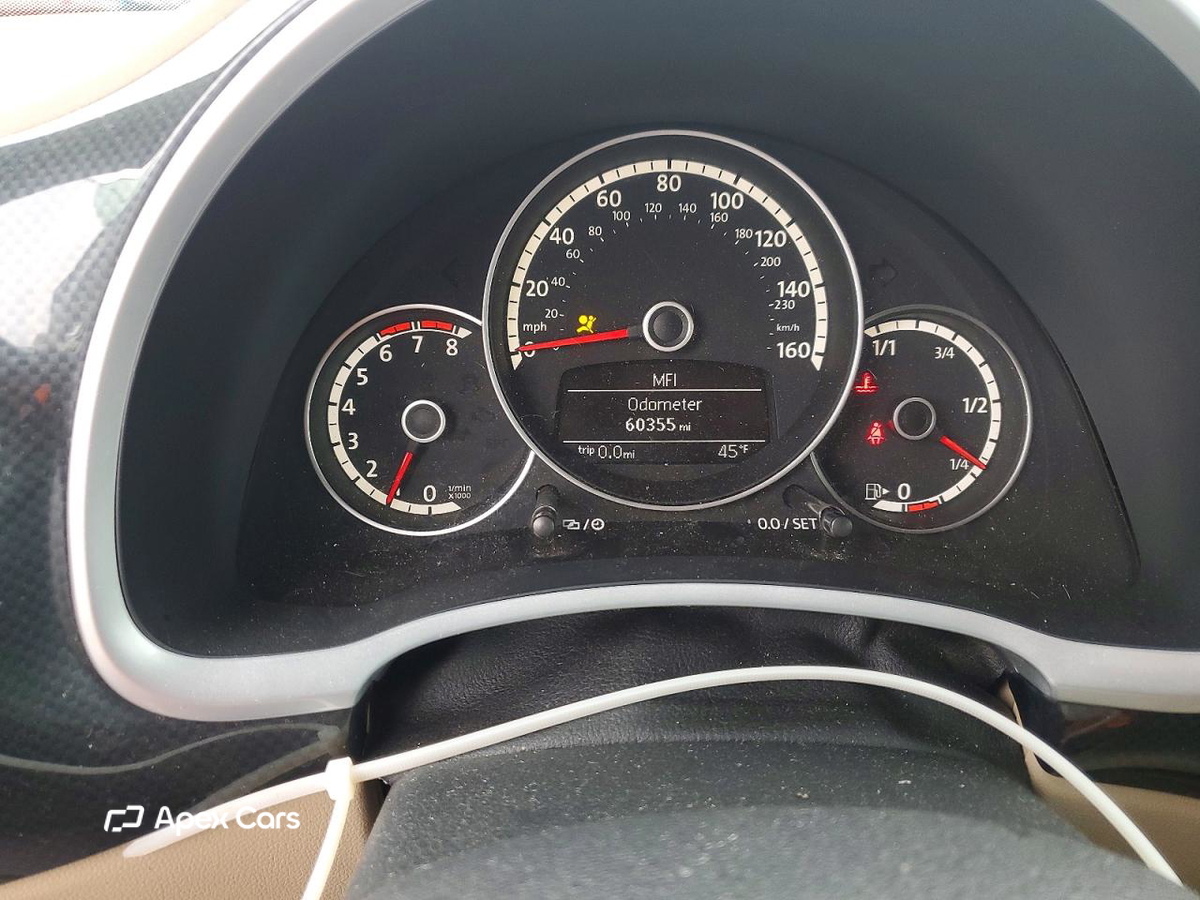 Volkswagen Beetle 2013
