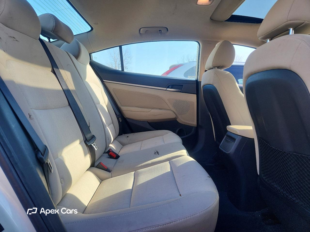 Hyundai Elantra 2018