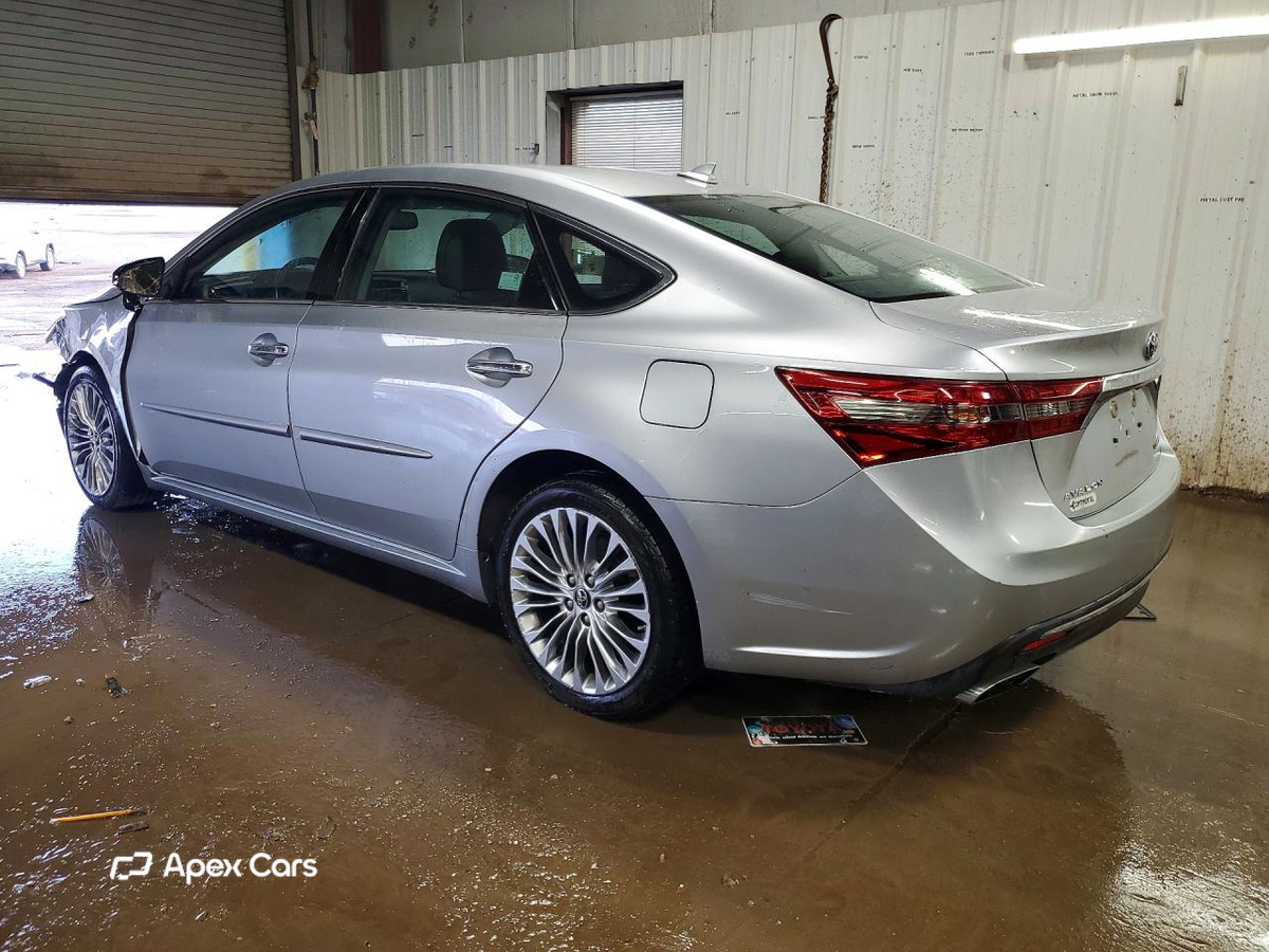 Toyota Avalon 2016