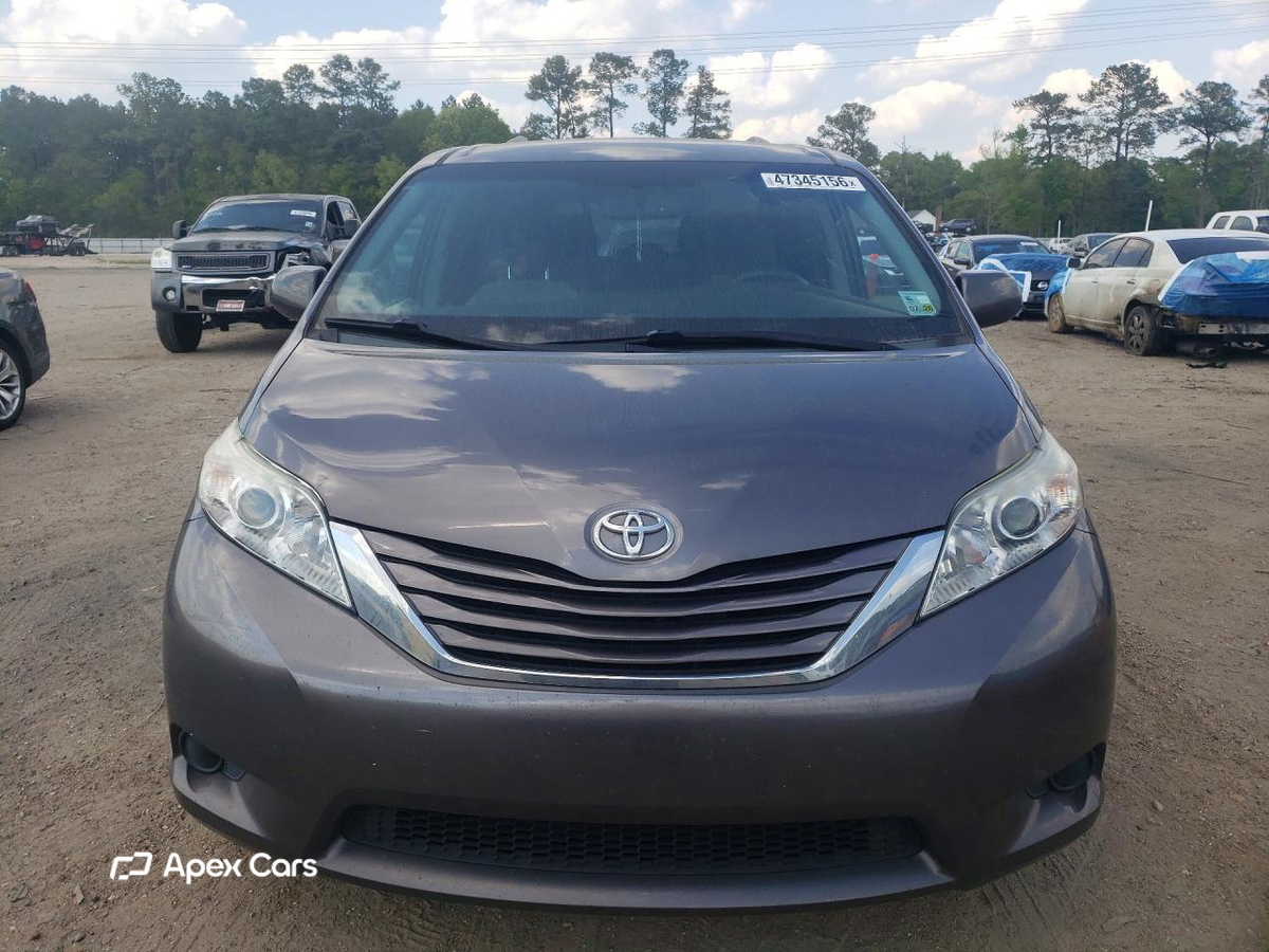 Toyota Sienna 2015