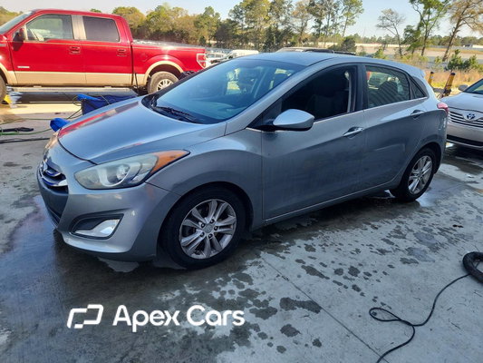 Hyundai Elantra 2013 - Image 1 of 13