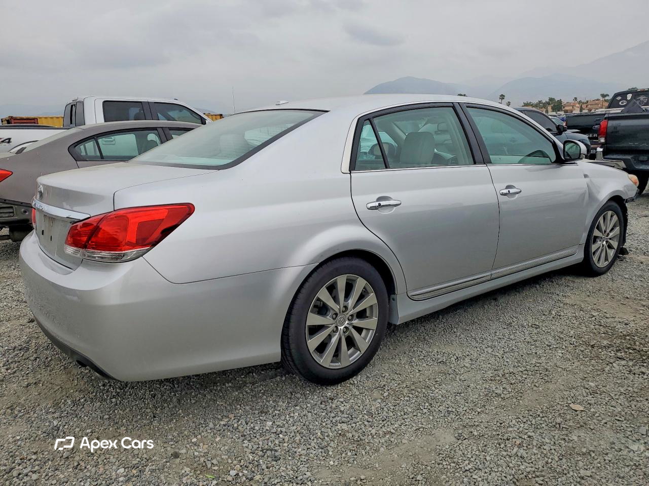 Toyota Avalon 2011