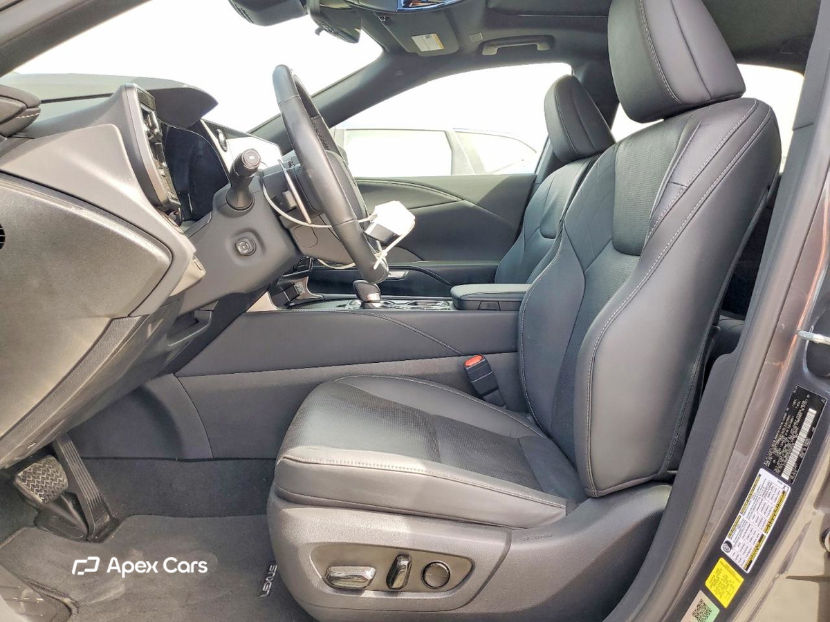 Lexus RX 2024
