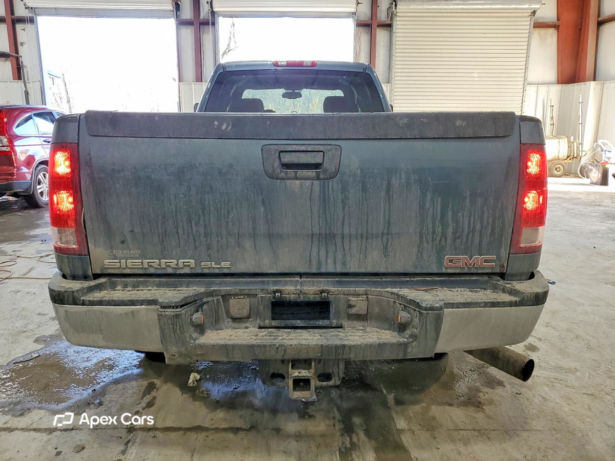 GMC Sierra 2011