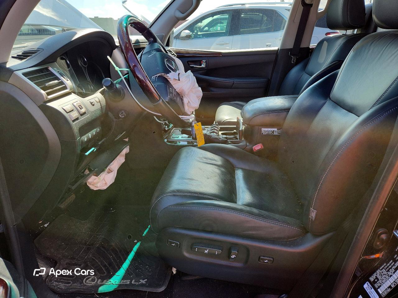 Lexus LX 2015