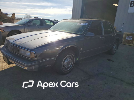 Oldsmobile 88 1987 - Image 1 of 12
