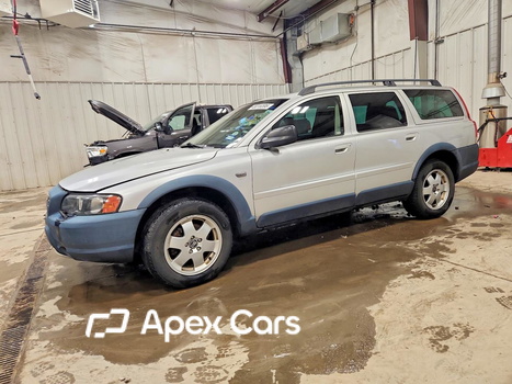 Volvo XC70 2004 - Image 1 of 12