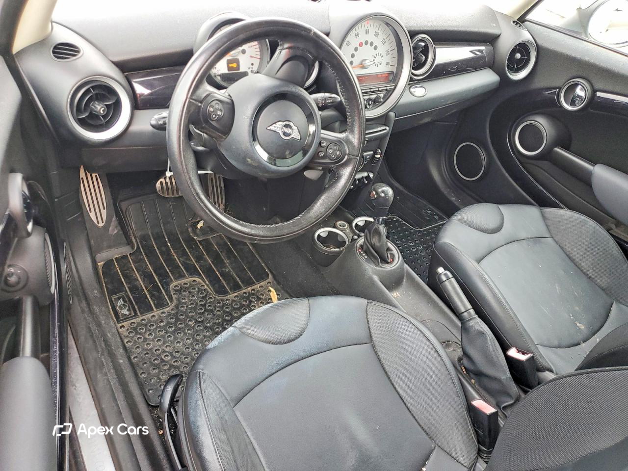 MINI Cooper 2011