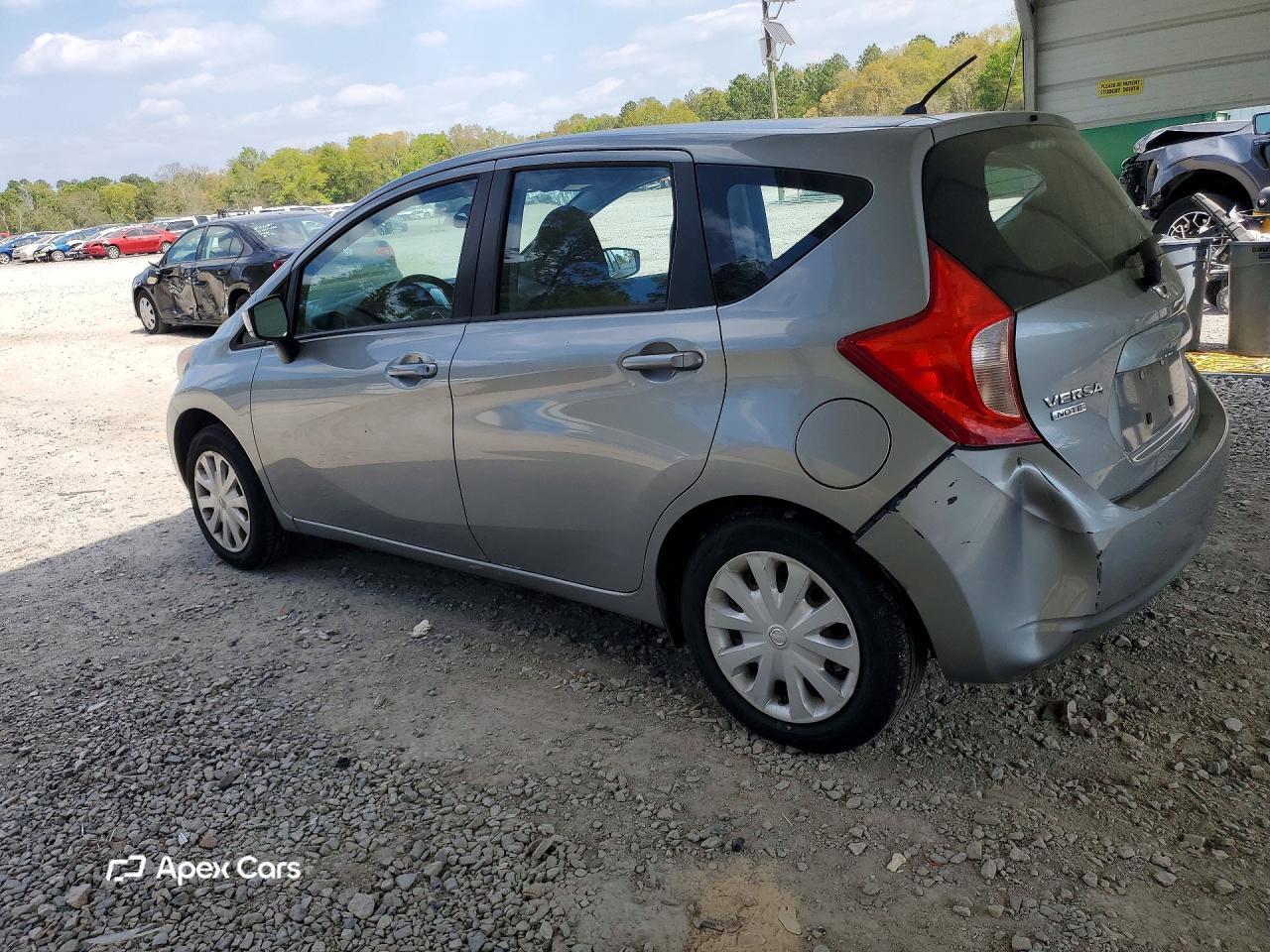 Nissan Versa 2015