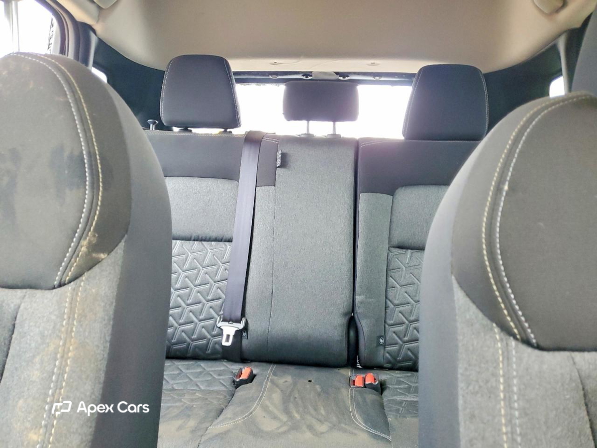 Nissan Kicks 2025