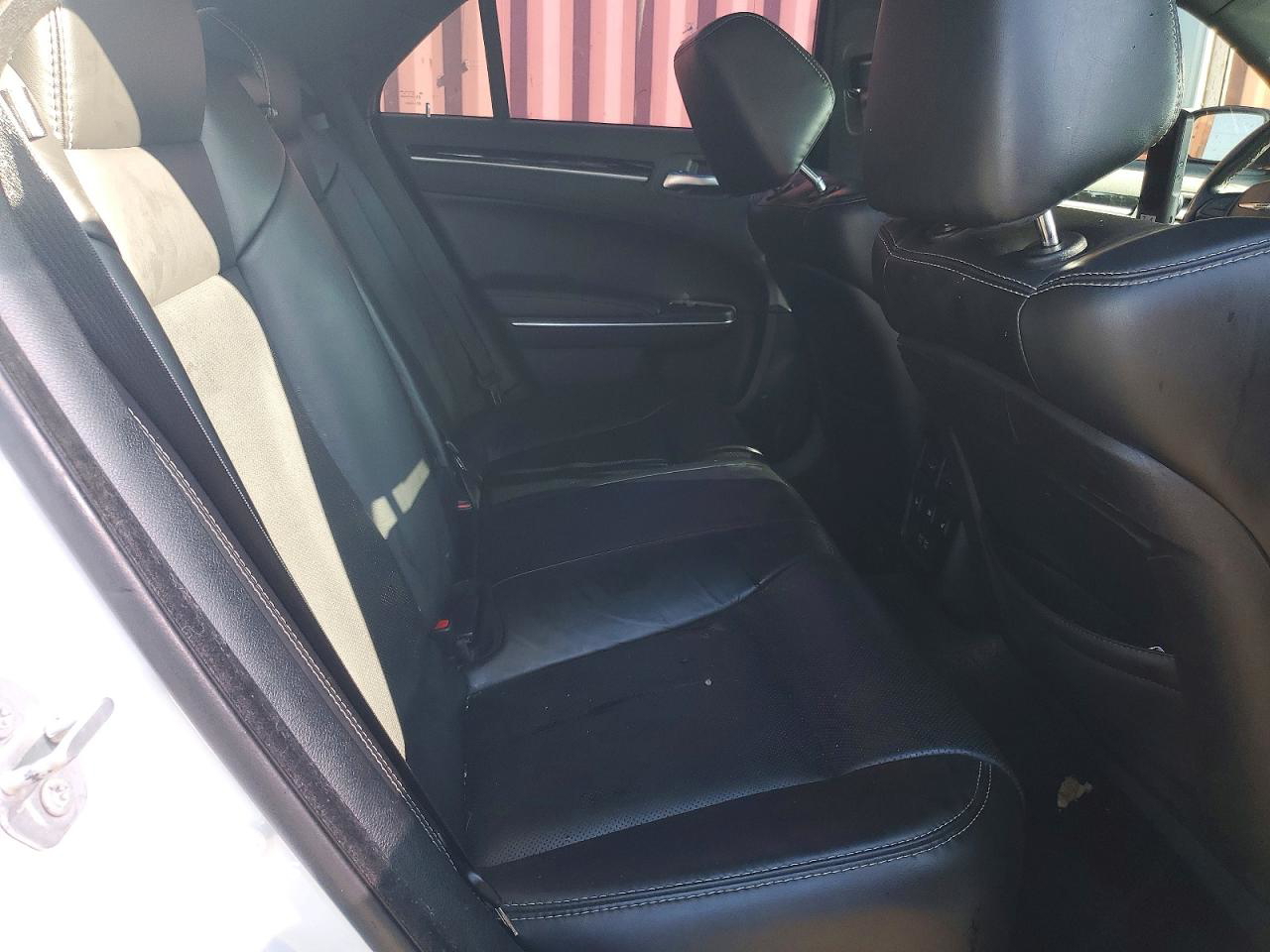 Chrysler 300 2018