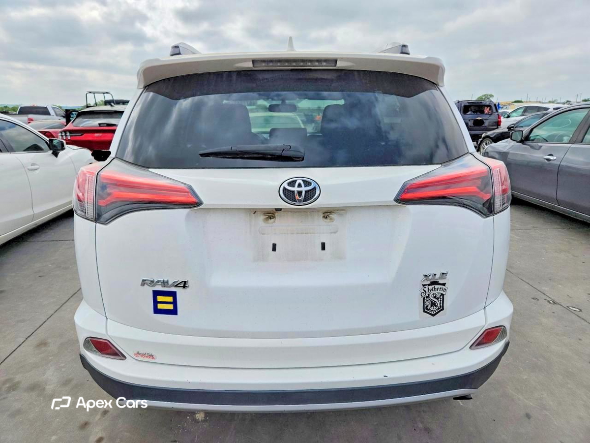 Toyota RAV 4 2016