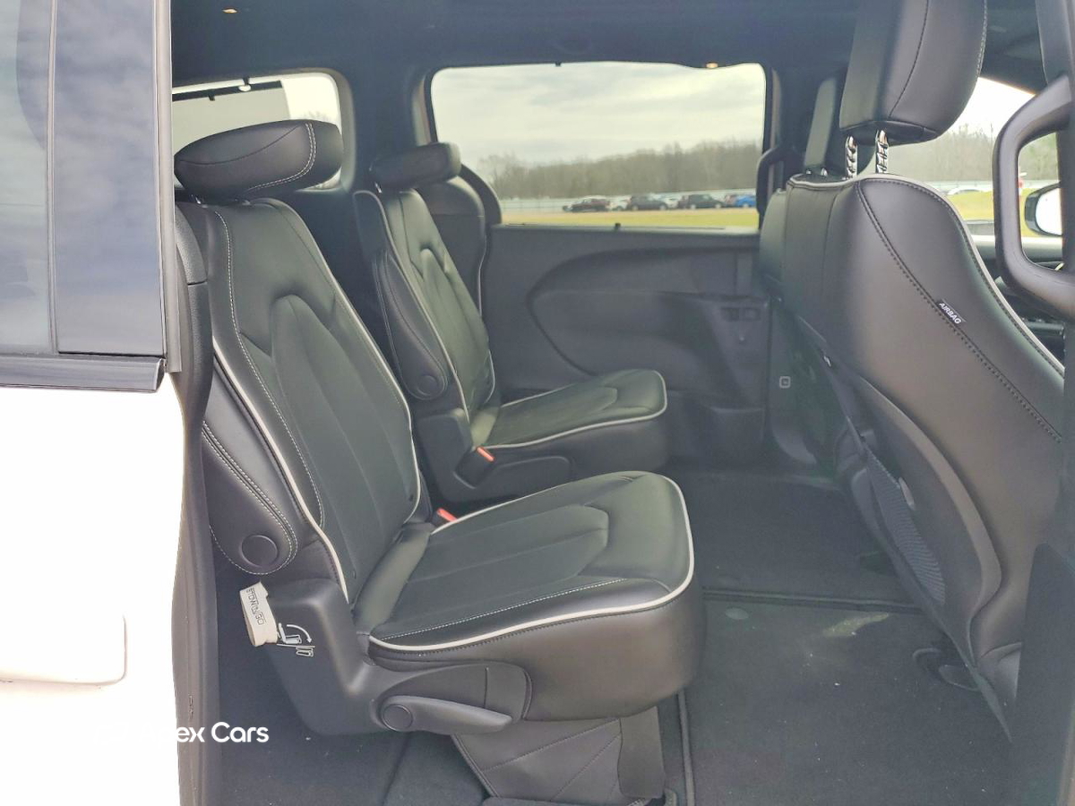 Chrysler Pacifica 2023