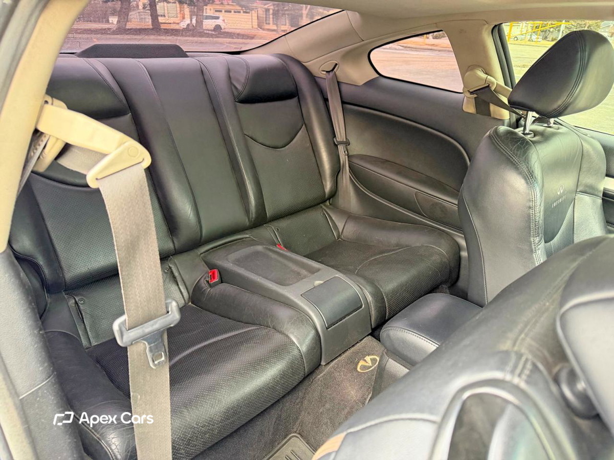 Infiniti G 2009