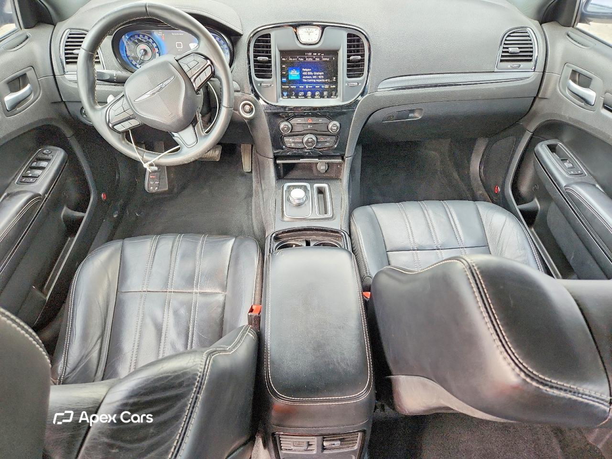 Chrysler 300 2015