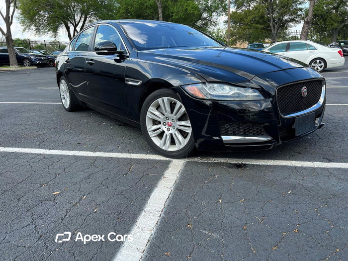 2016 Jaguar XF - Image 1 of 5