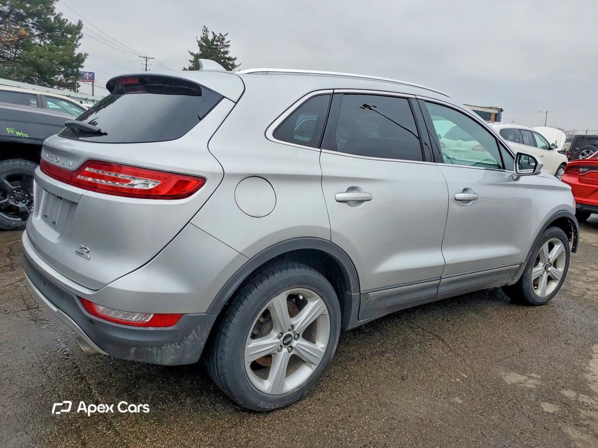 Lincoln MKC 2015