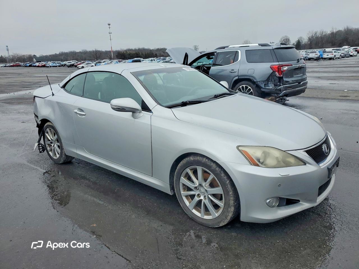 Lexus IS 2010