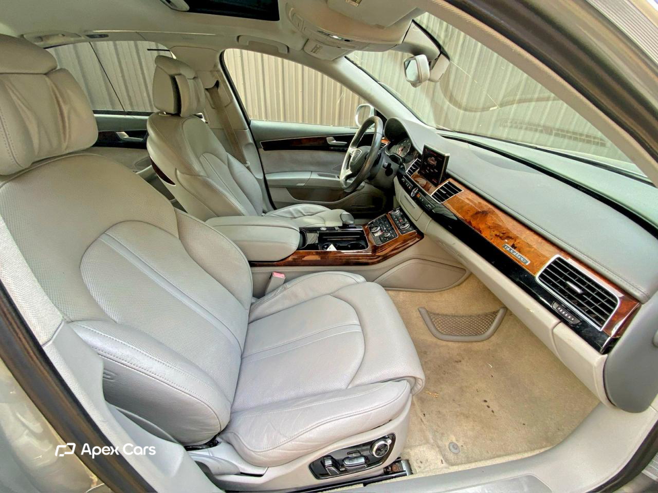Audi A8 2011