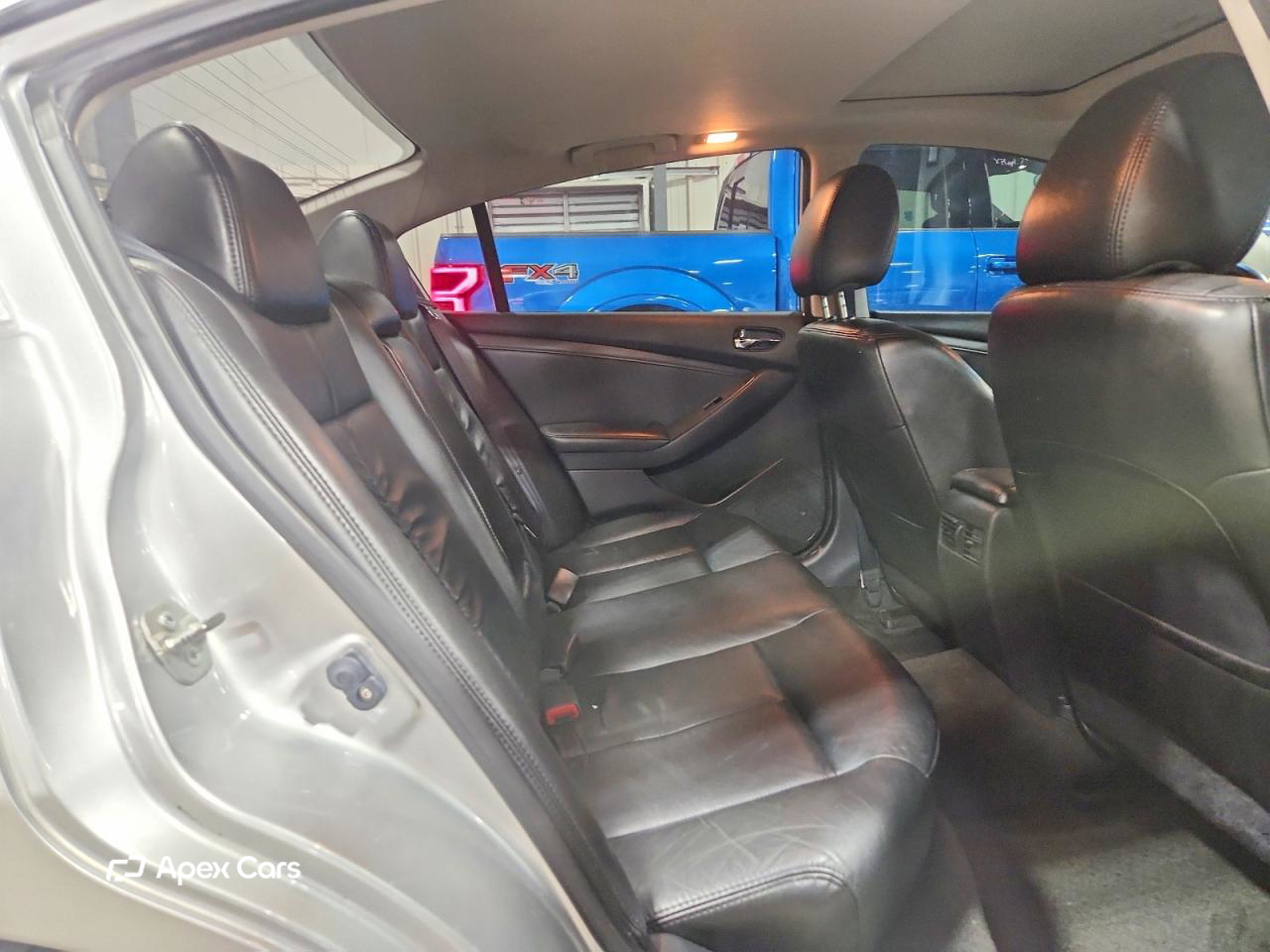 Nissan Altima 2012