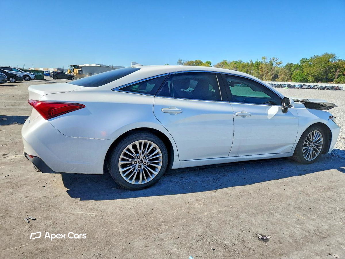 Toyota Avalon 2020