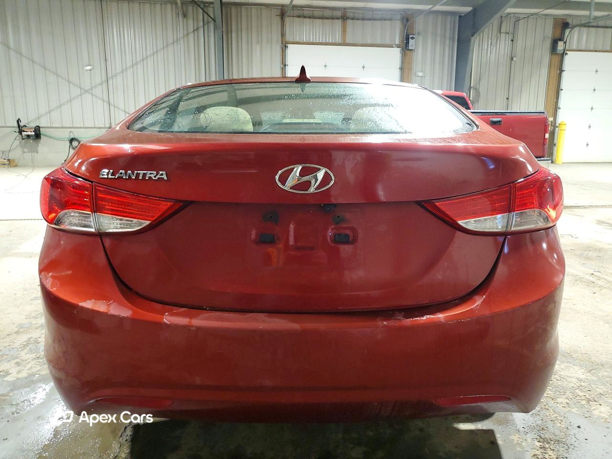 Hyundai Elantra 2013