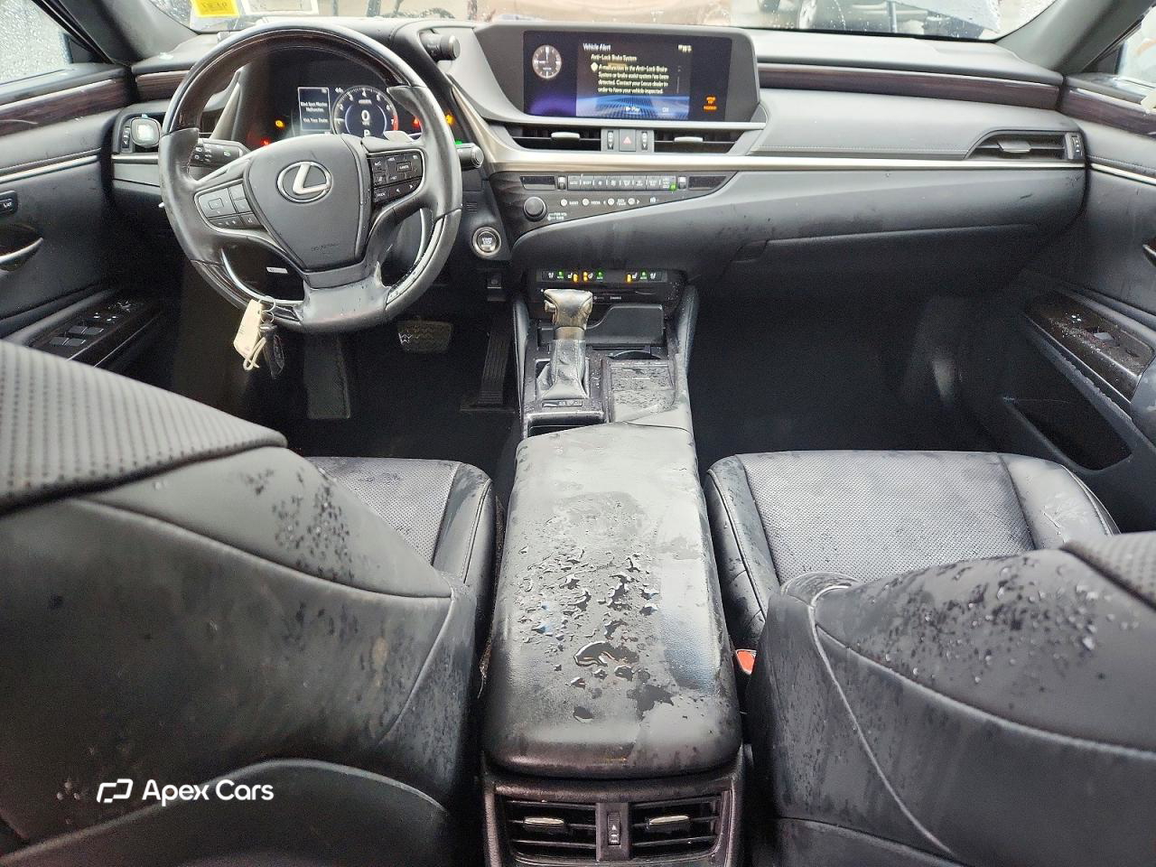 Lexus ES 2019
