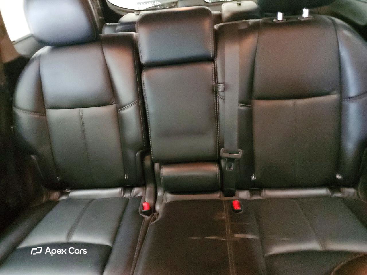 Nissan Pathfinder 2019