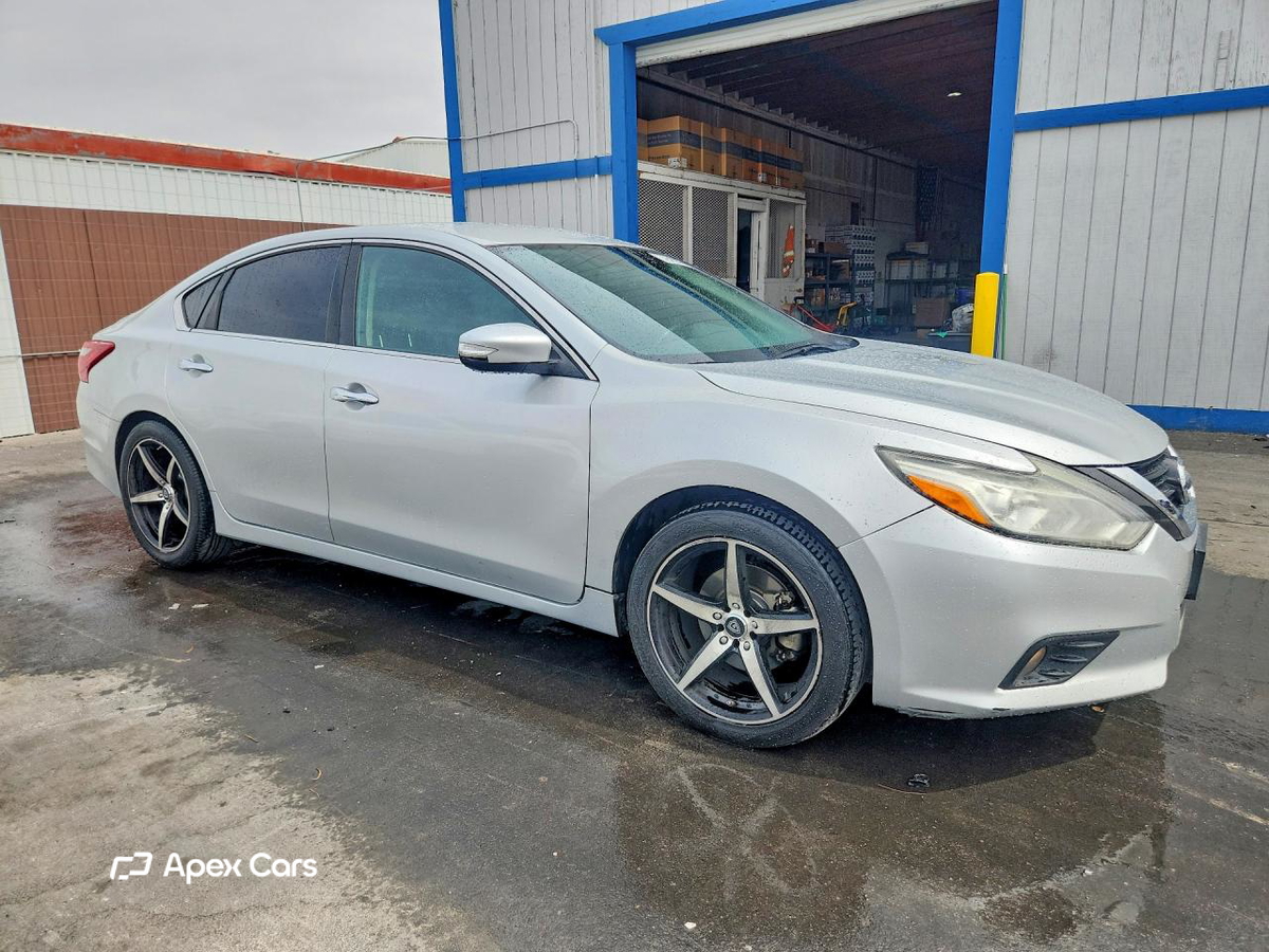 Nissan Altima 2018