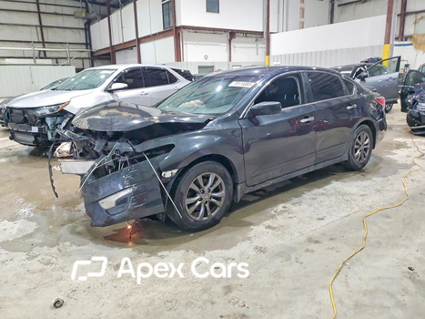 Nissan Altima 2015 - Image 1 of 13