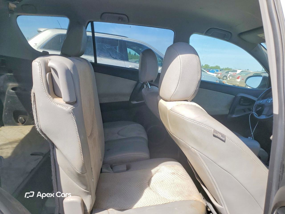 Toyota RAV 4 2013