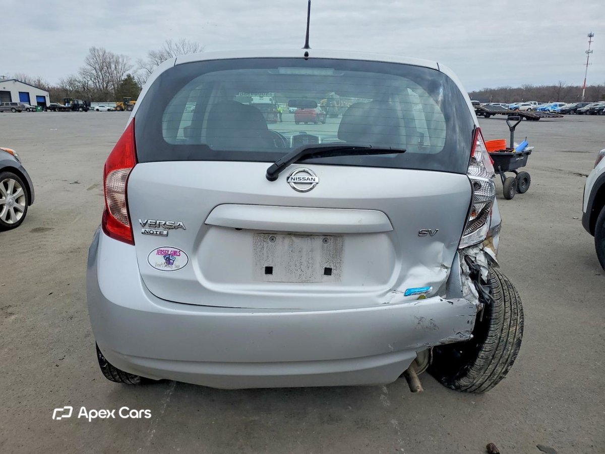 Nissan Versa 2016