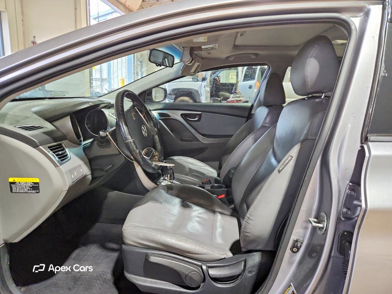 Hyundai Elantra 2012