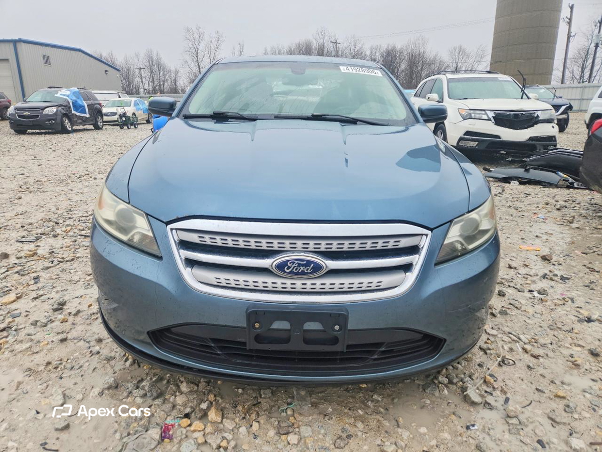 Ford Taurus 2010