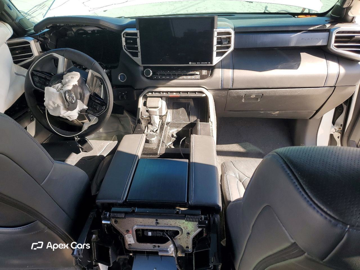 Toyota Sequoia 2024