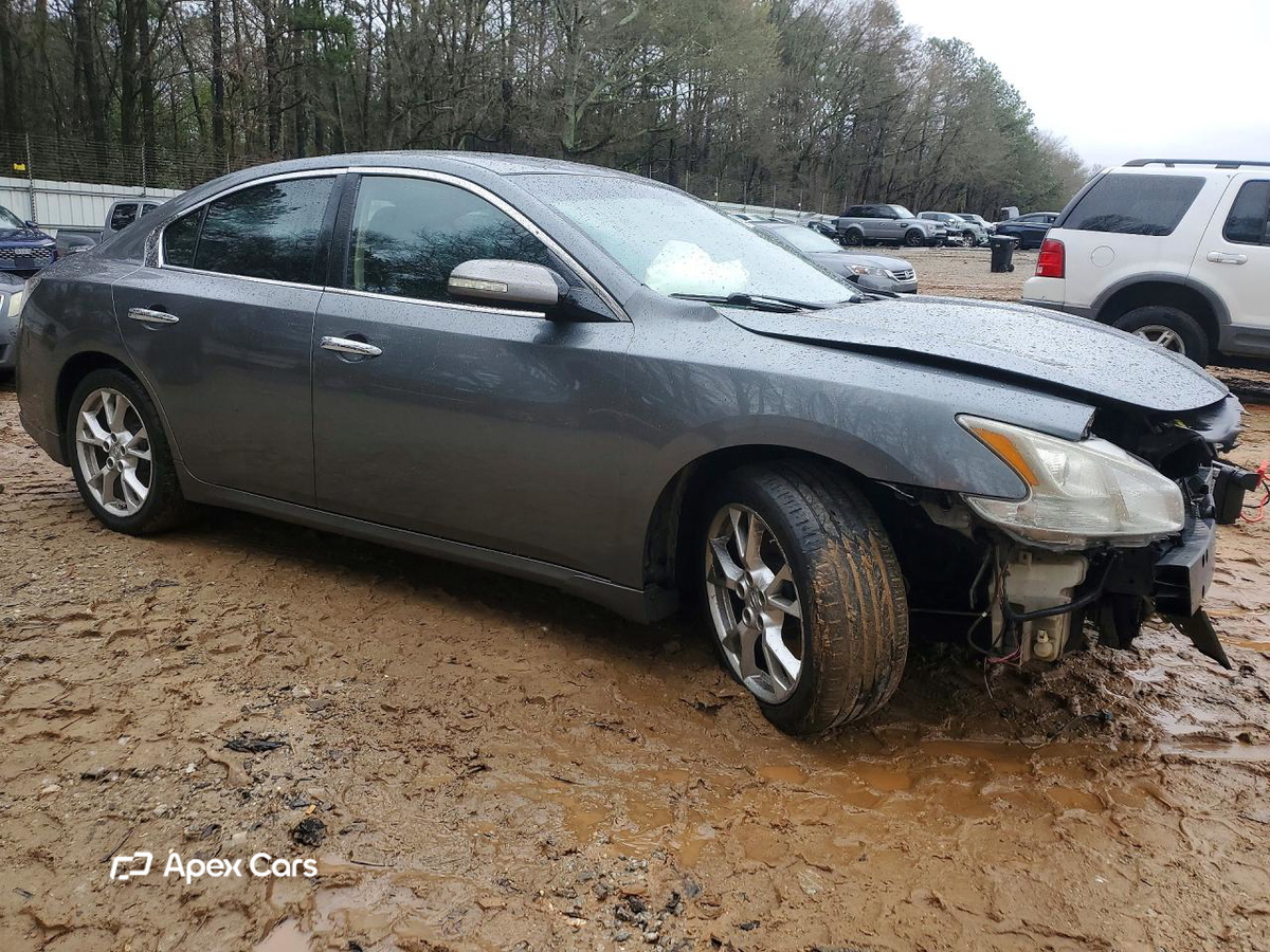 Nissan Maxima 2014
