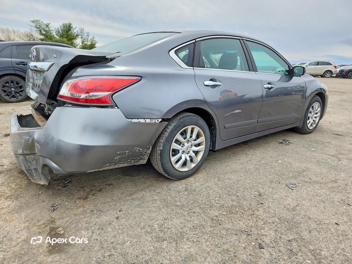 Nissan Altima 2015