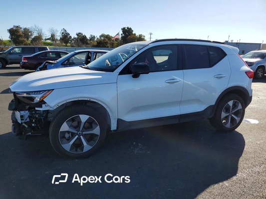 2024 Volvo XC40 - Image 1 of 5