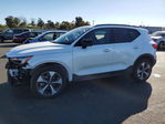 Volvo XC40 2024