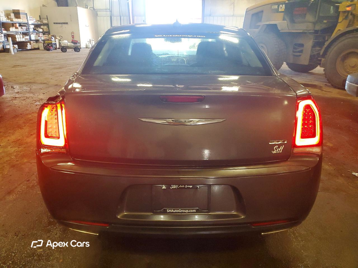 Chrysler 300 2018