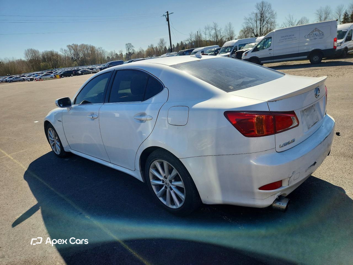 Lexus IS 2010