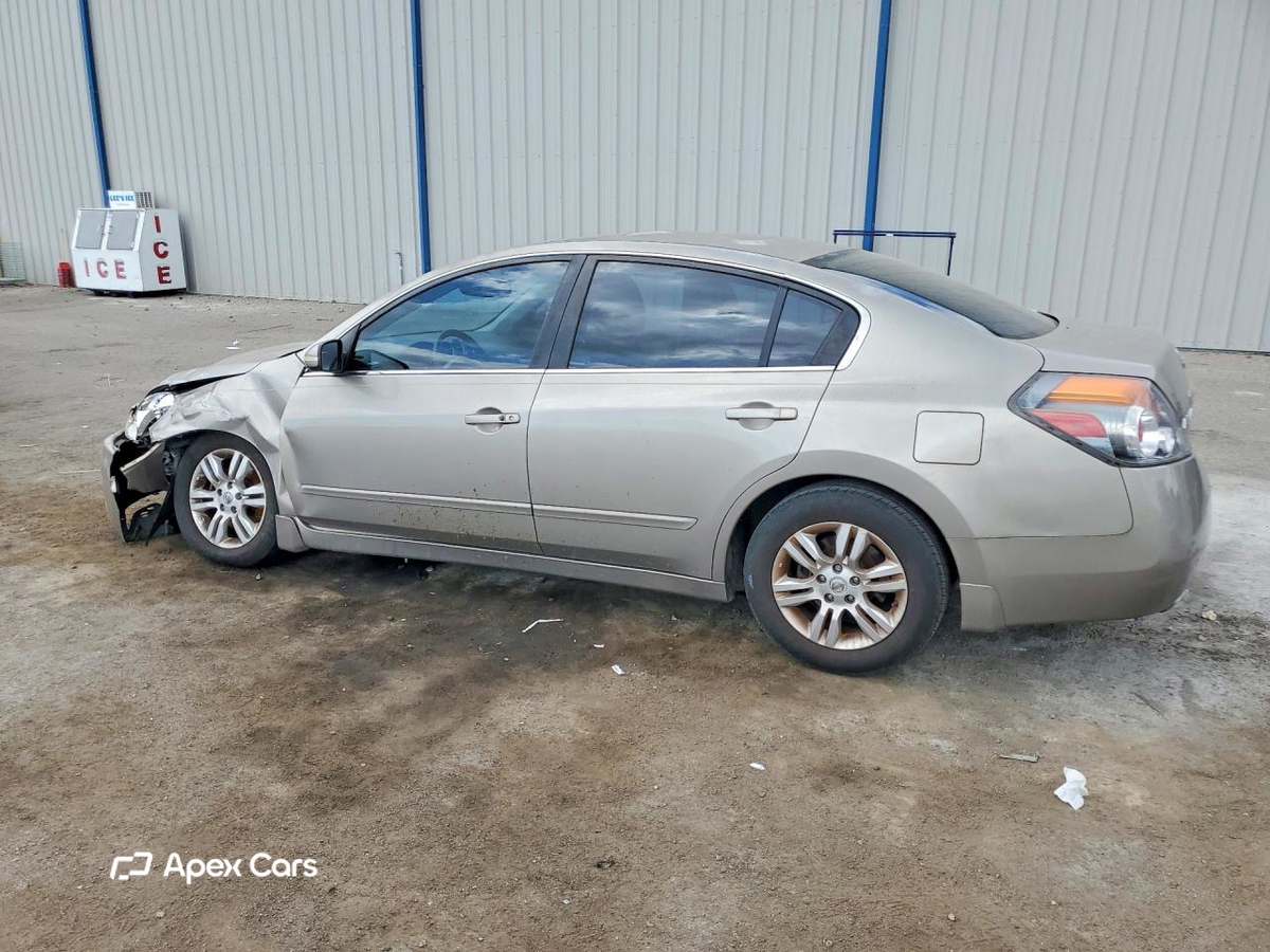 Nissan Altima 2011