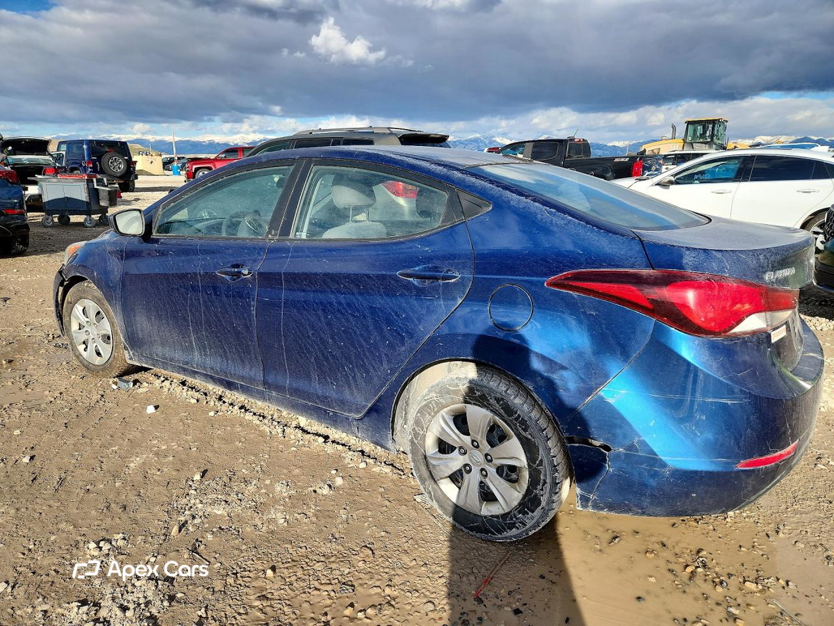 Hyundai Elantra 2016