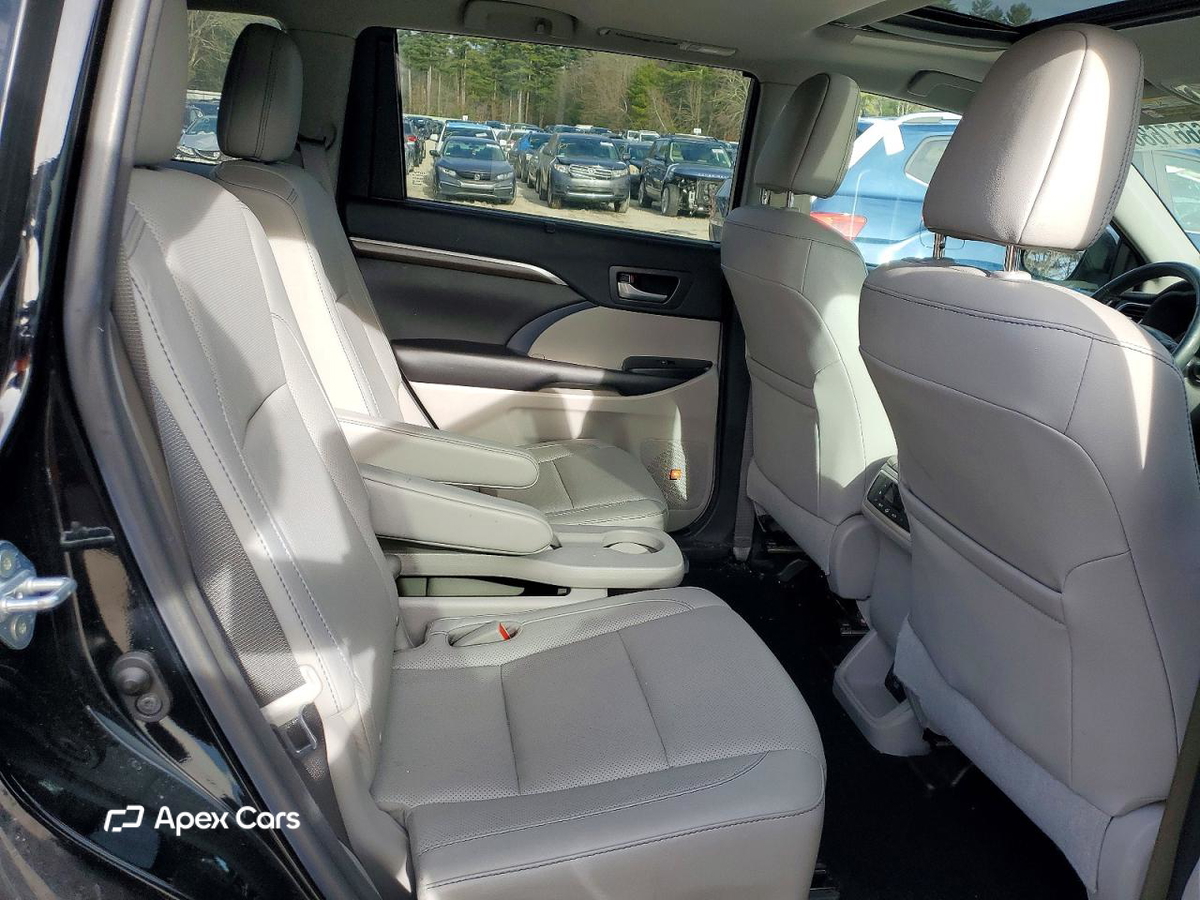 Toyota Highlander 2016