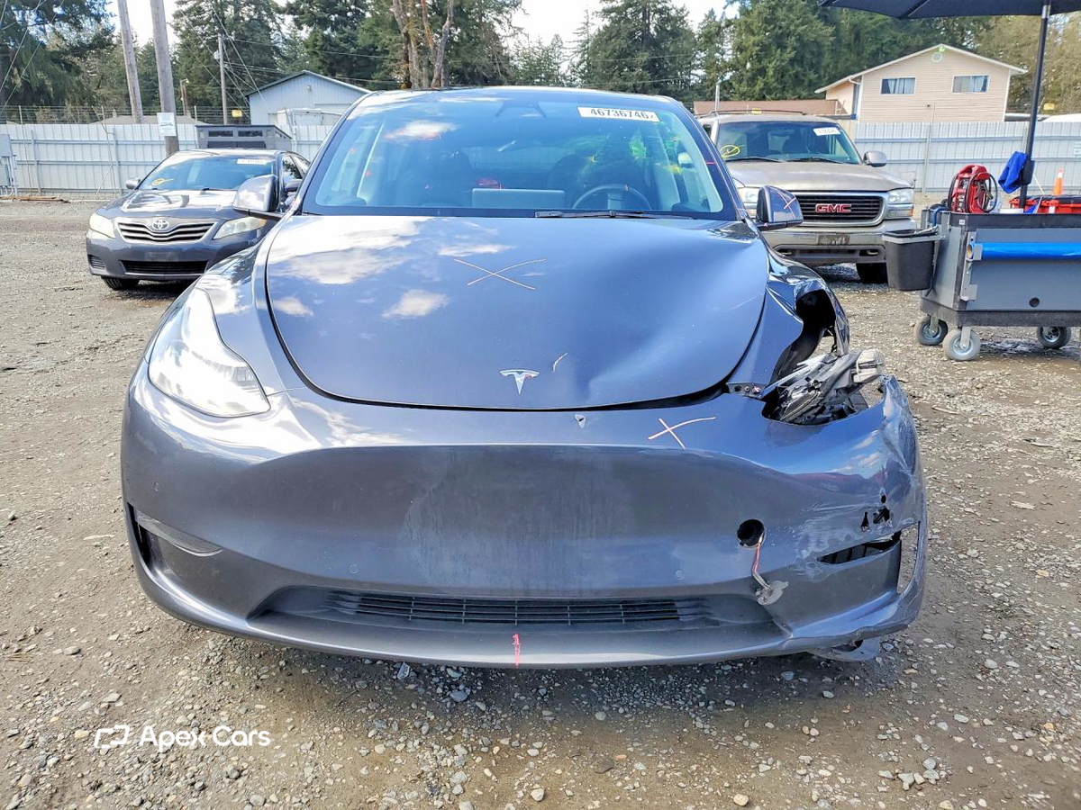 Tesla Model Y 2021