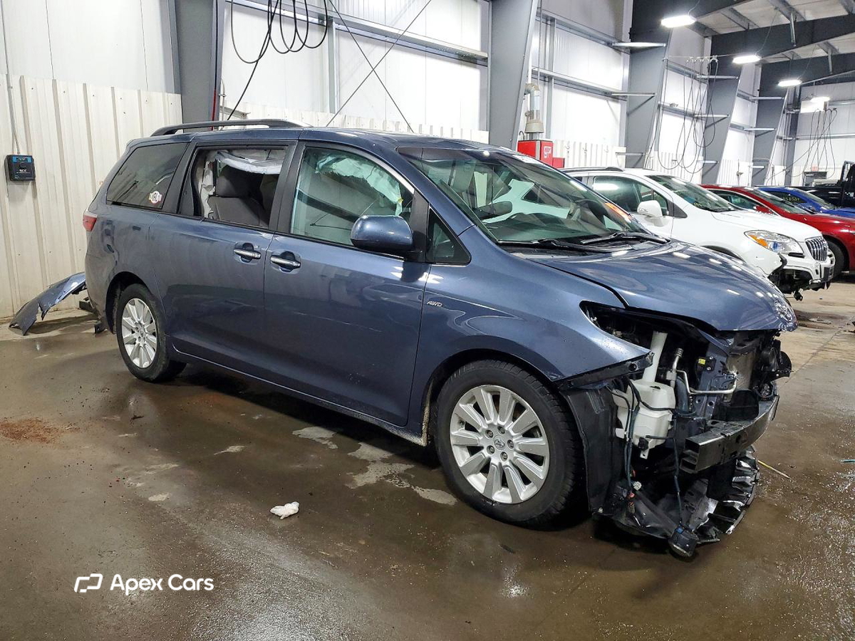 Toyota Sienna 2016