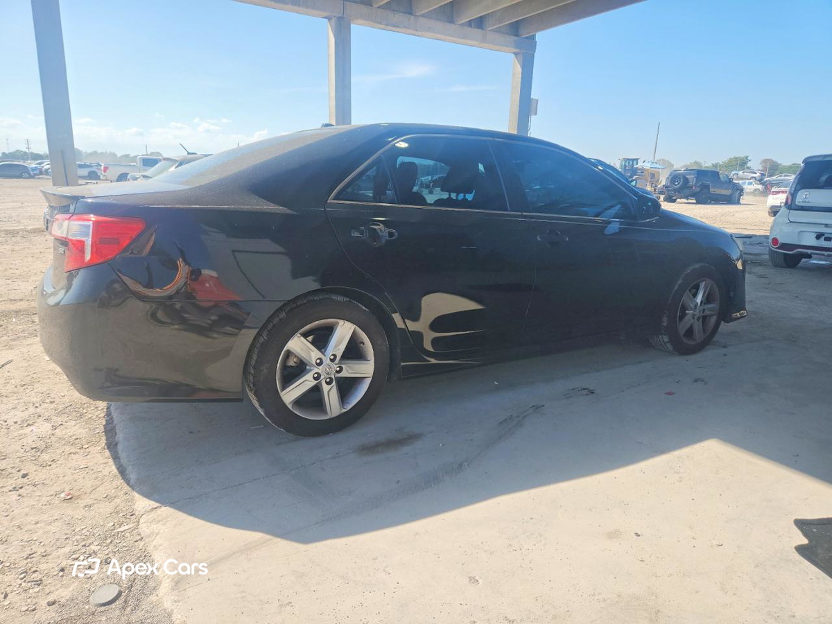 Toyota Camry 2012