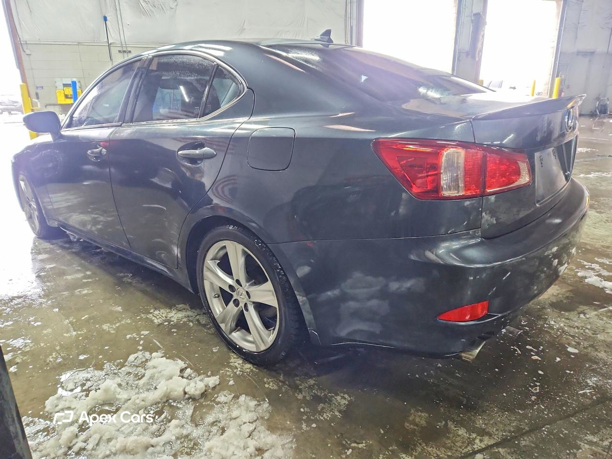 Lexus IS 2011