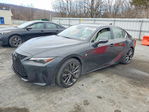 Lexus IS 2022