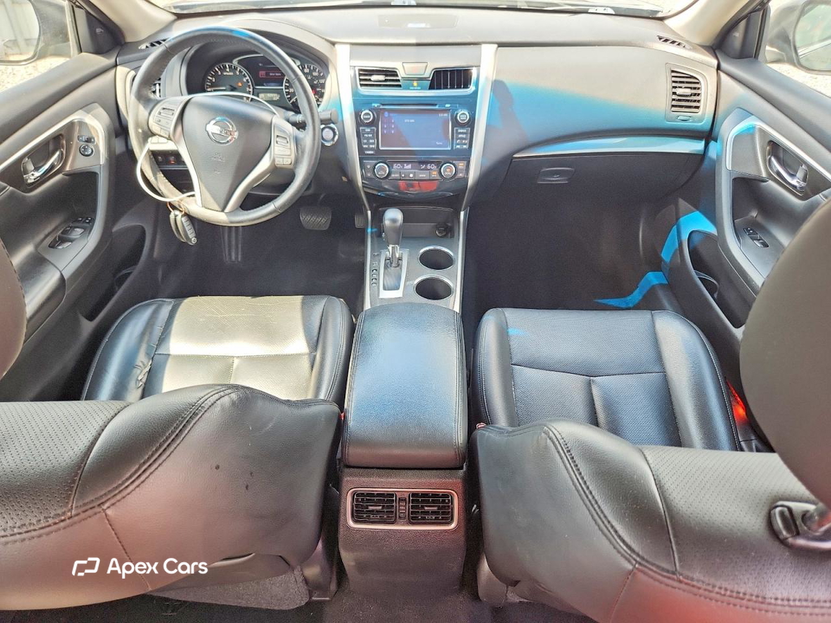 Nissan Altima 2015